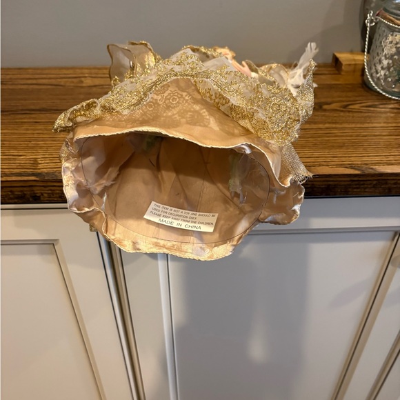 Angel Tree Topper - Picture 2 of 2